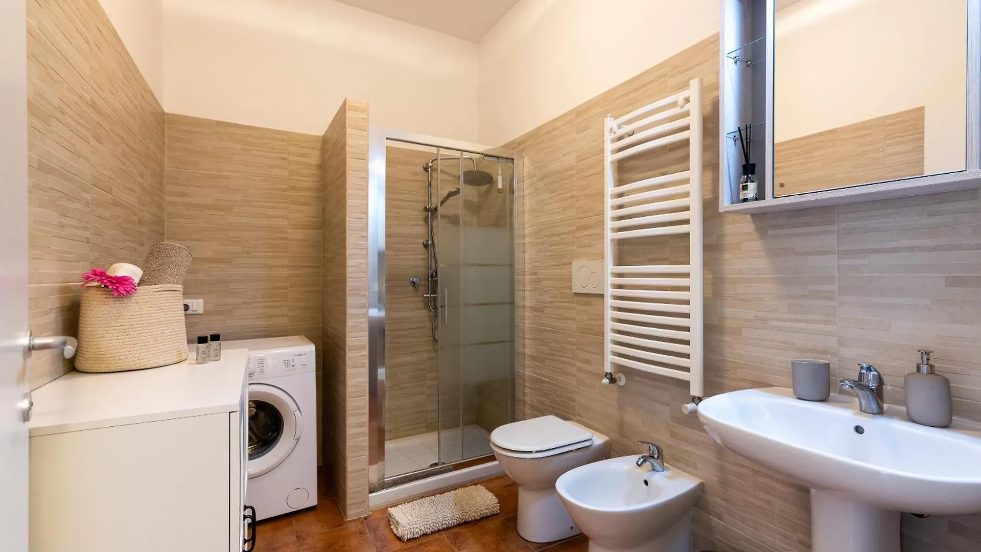 Exclusive Apartment Sansiro 5Minuti - Wifi Free Milano 0*,  Italia