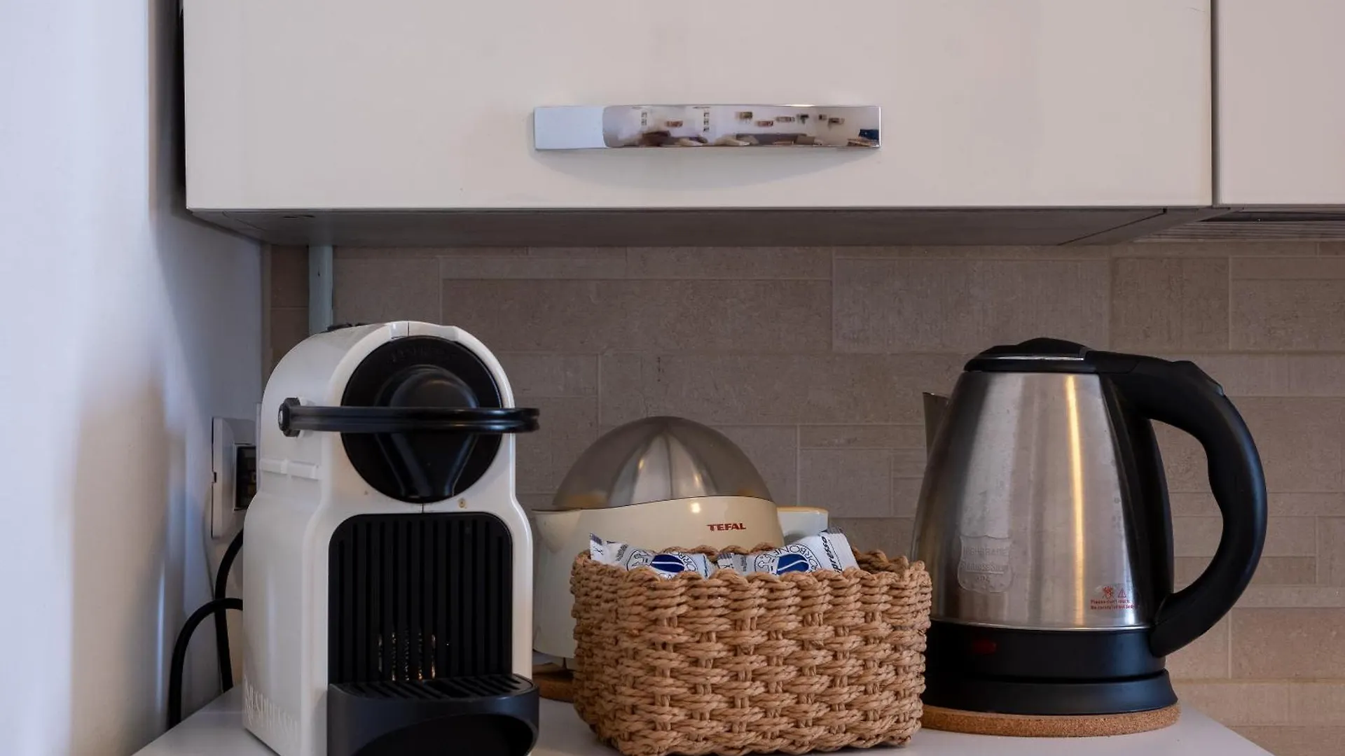 Exclusive Apartment Sansiro 5Minuti - Wifi Free Milano